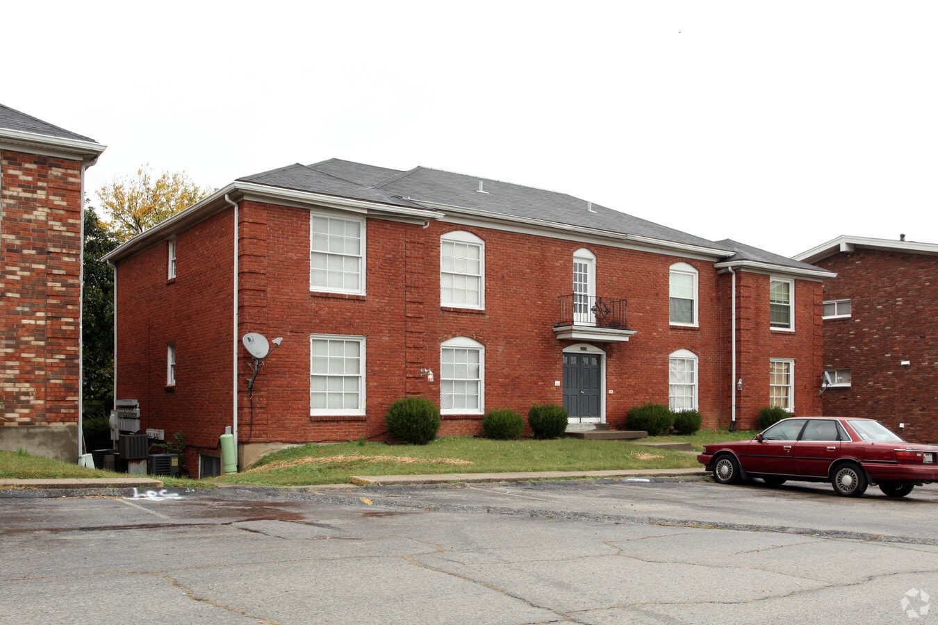 Summerfield Apartments - Summerfield Apartments