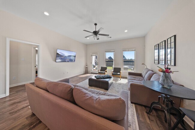 Photo - 4 Bedroom in Hunters Trace