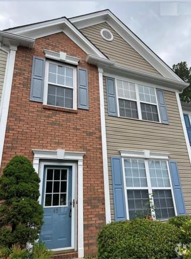 Building Photo - 9155 Nesbit Ferry Rd Rental