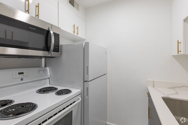 ONE BEDROOM KITCHEN