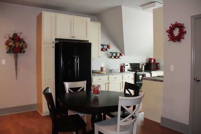 Photo - 1852 Broadway St Unit 204
