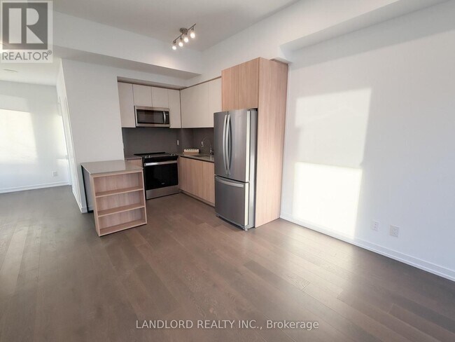 Photo - 15 Maryport Ave Unit 112