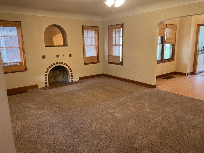 Photo - 4 Bedroom - PRE-LEASE FOR JUNE