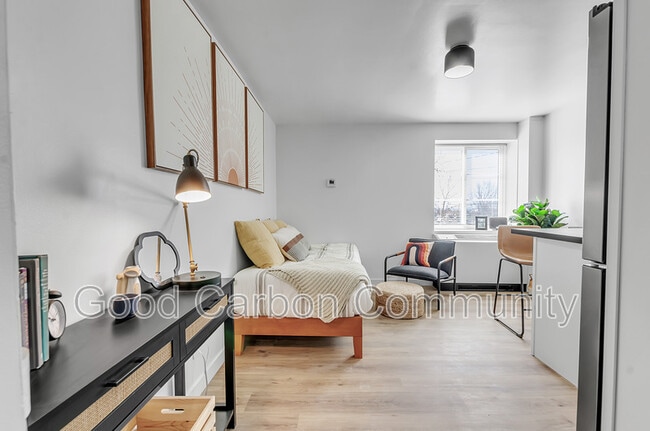 Building Photo - 111 Porter Ave Unit Furnished Studios