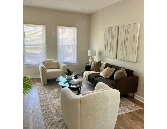 Photo - Beautifully renovated Lasalle Gardens home