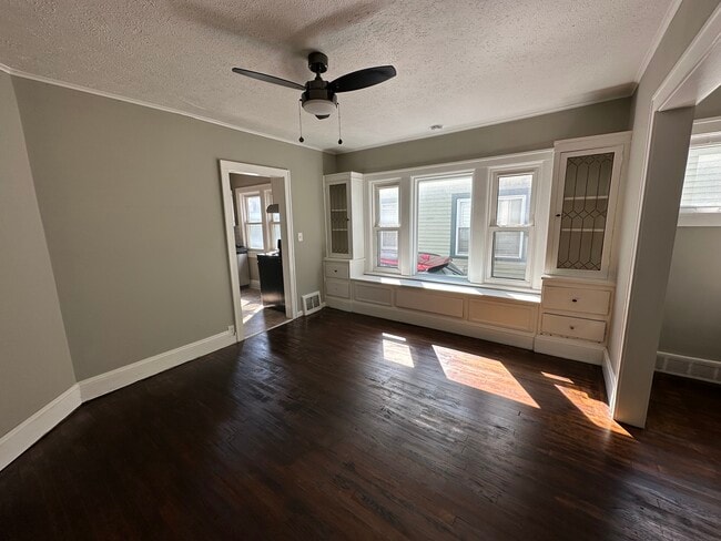 Photo - 2101 Waterbury Rd Unidad 2101