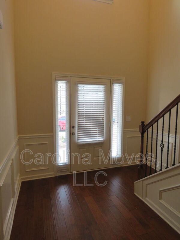 Photo - 206 Heatherwood Ln