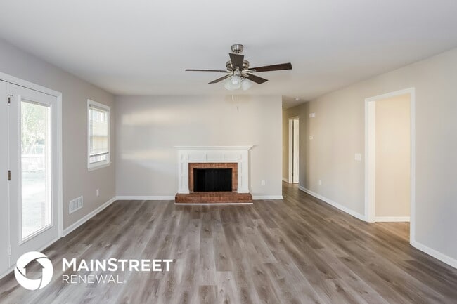 Photo - 2157 Sheffield Dr