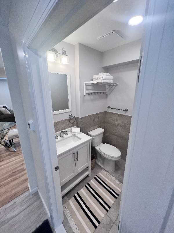 Photo - 1303 Chipperfield Dr