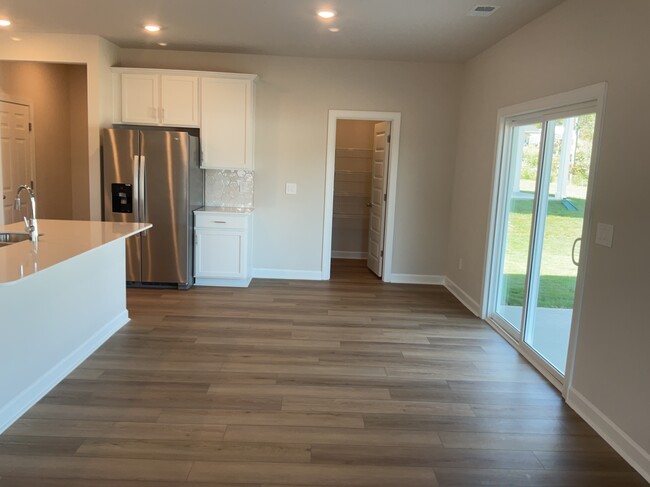 Photo - 307 Granby Trl