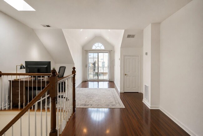 Photo - 239 Brower Ct