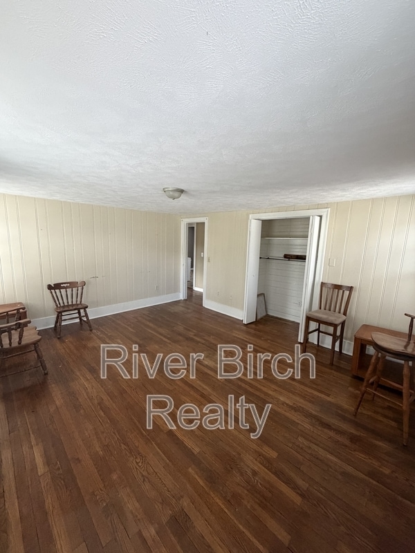 Photo - 423 W Lawrence Ave