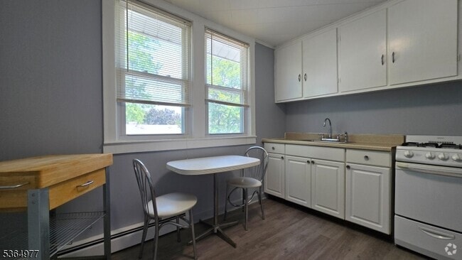 Building Photo - 38 Newark Pompton Turnpike Rental