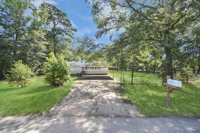 14009 Rustic Ln
