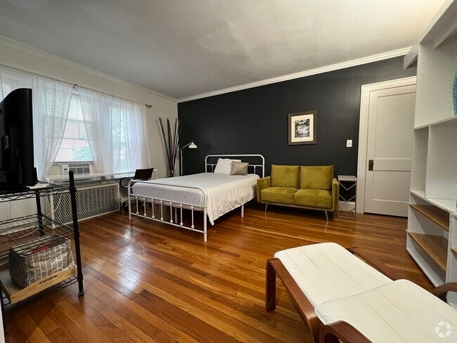 Building Photo - 21 Bradlee Rd Unit 35 Rental