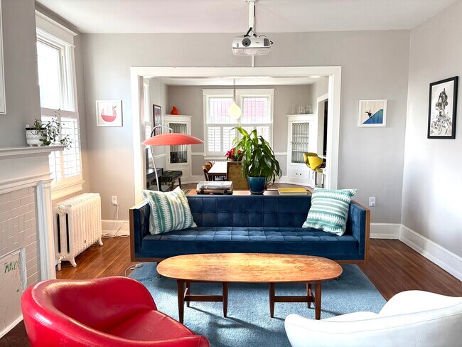 Living / Family Room - 3532 Park Pl NW