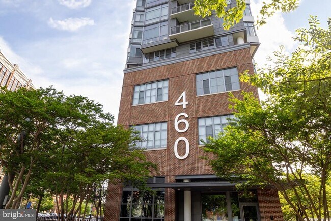 Building Photo - 460 New York Ave NW Unit 407