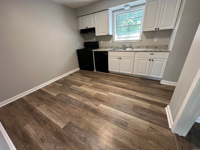 Photo - 9010 Tedburn Cir