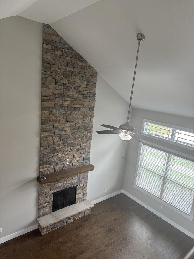 Photo - Three bedroom , 2.5 bathroom home in The C...