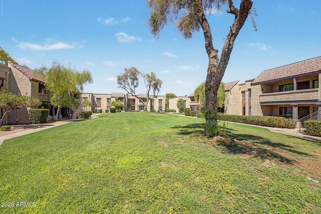 Photo - 5995 N 78th St Unidad 2036
