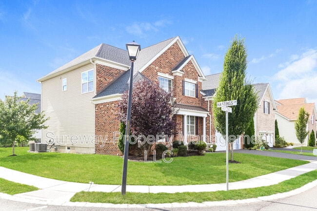 17 Greylynne Dr