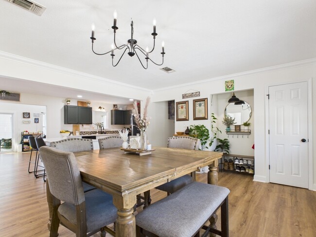 Photo - 38 Cape Dr NW