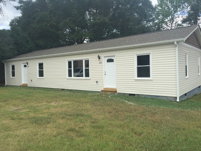 Building Photo - Available to Show Rental