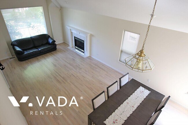 Photo - 1572 Salal Crescent