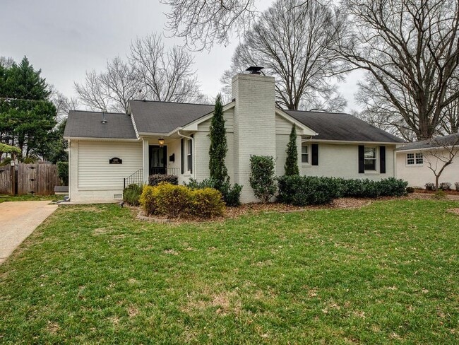 Building Photo - Charming 3-bedroom, 2-bathroom ranch-style home in the desirable Madison Park neighborhood!