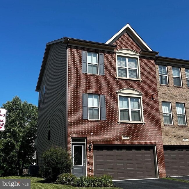 Photo - 6644 Bartrams Forest Ln Townhome