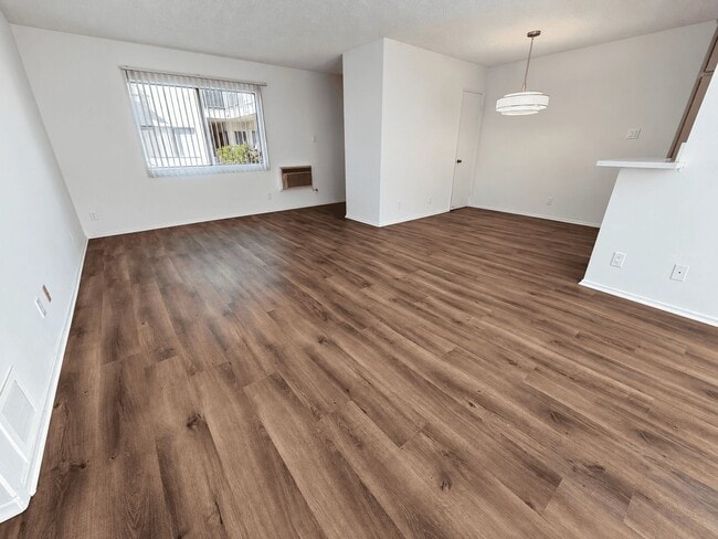 1828 Prosser Ave Unit 207