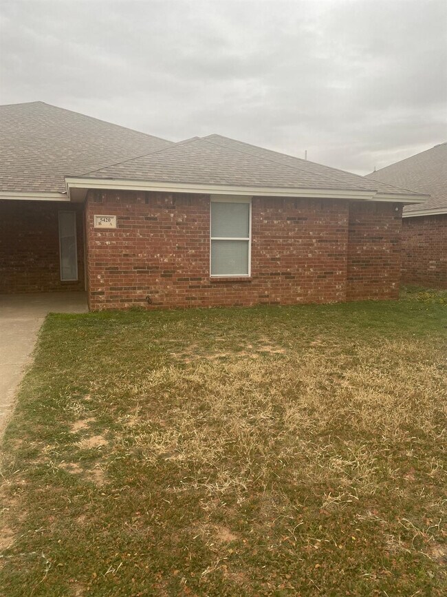Photo - 5420 Kemper St Townhome