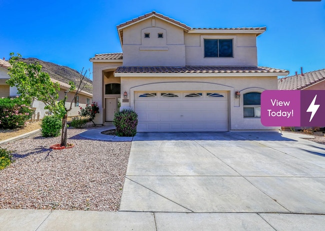 Building Photo - Three bed and two /half bath North Phoenix