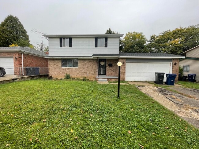 Building Photo - 6907 Parkbelt Dr