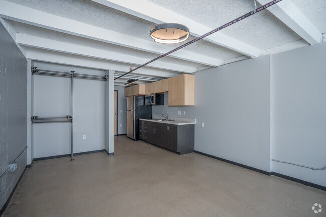 Studio - The Howard Apartments