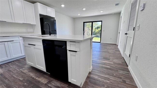 Photo - 27063 Washington St