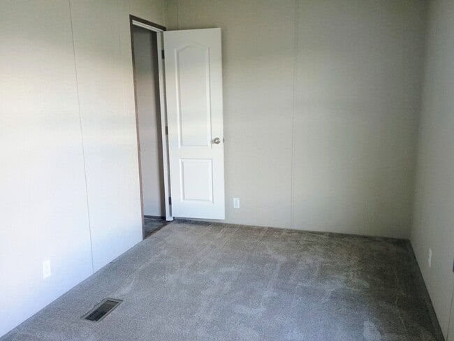 Photo - 803 Austin Way