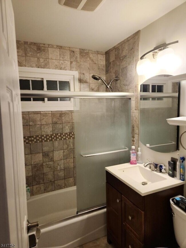 Photo - 52 Vetrone Dr