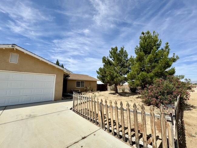 Photo - 9000 Underwood Ave