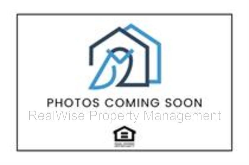 Photo - 725 NE Negus Pl