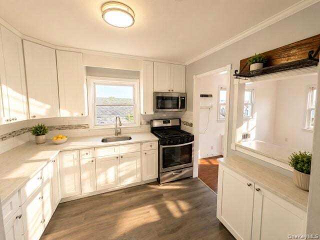 77 Kentucky St Unit Upper