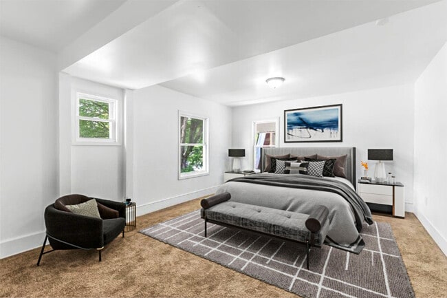 Photo - 330 Westminster St