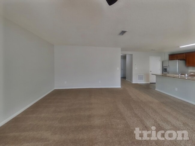 Photo - 464 Harley Dr