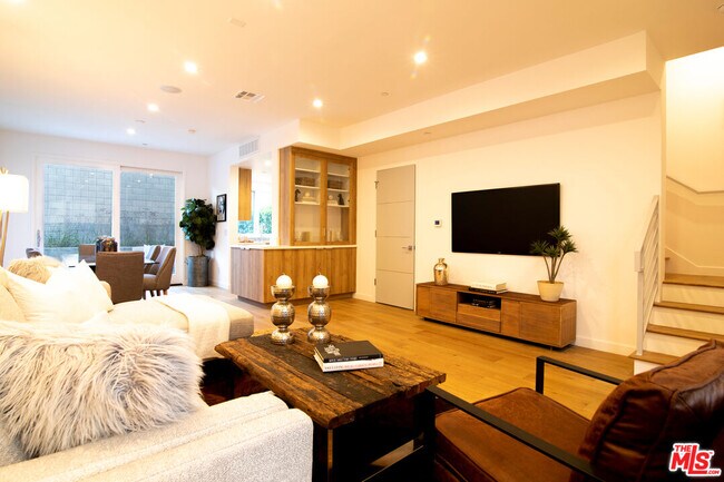 Photo - 1015 Figueroa Terrace Unit 20