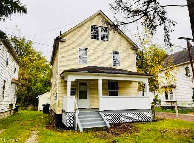 Photo - 559 Dayton St