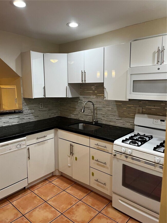Photo - 8650 SW 67th Ave Unit 1029