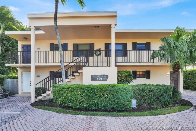 300 Inlet Way Unit 2