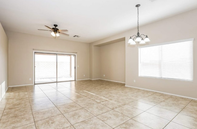 Photo - 9902 W Trumbull Rd