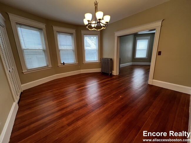 Photo - 759 Boylston St Unit 2