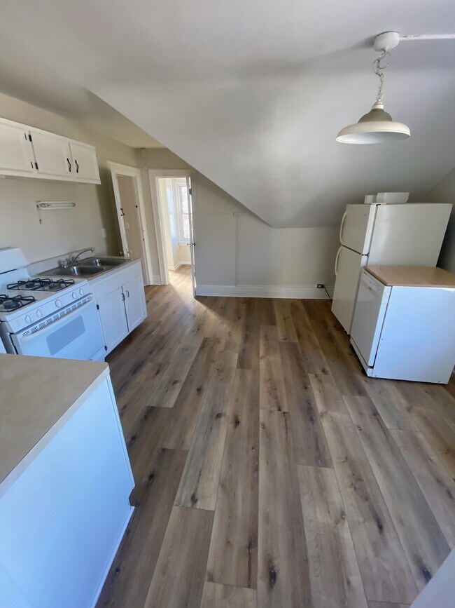 Photo - 118 Berkeley St Unit 118 Berkeley Street